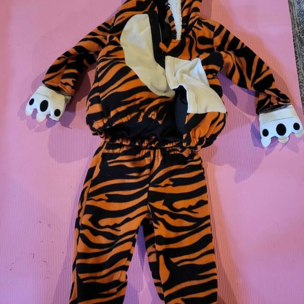 Old Navy Orange and Black Tiger Costume for Kids Halloween